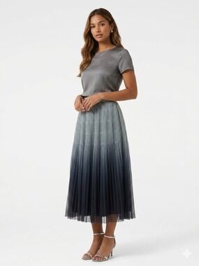 *Pleated Ombre Midi Skirt Light Blue Navy Gradient Elastic Waist O/S 0542